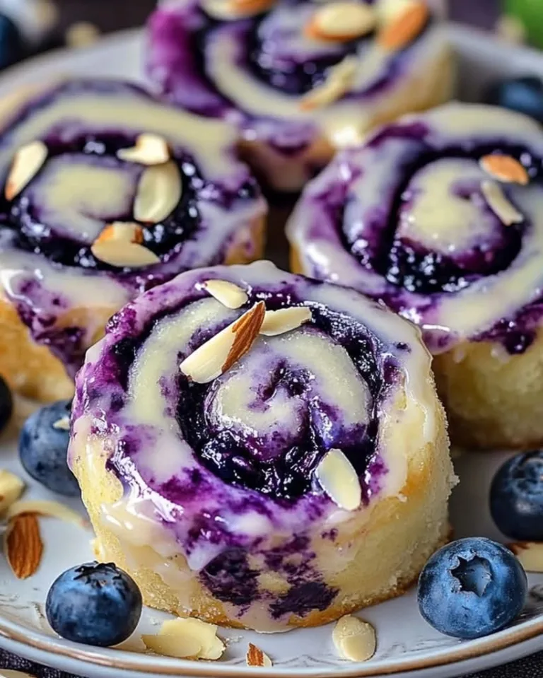 Easy Blueberry Cheesecake Heaven Rolls – Ready in 30 Minutes