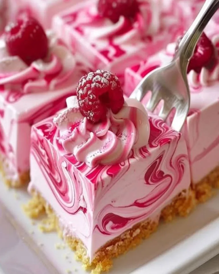 Easy Raspberry Dessert – No Gelatin and Ready in 30 Minutes