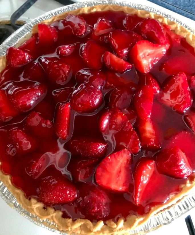 Big Boys Fresh Strawberry Pie finished