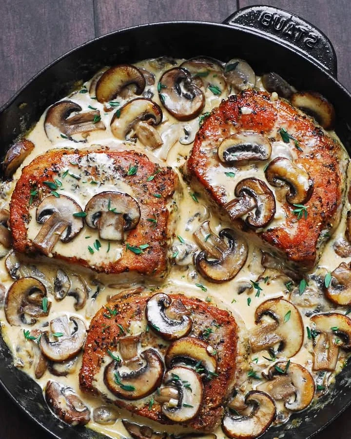 Creamy Mushroom Pork Chops finished