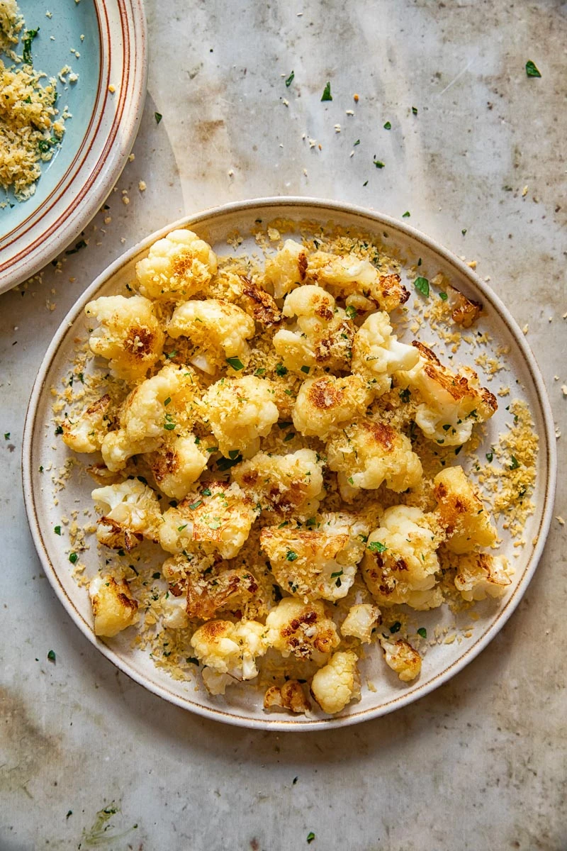 GARLIC BUTTER SAUTÉED CAULIFLOWER WITH BREADCRUMBS finished